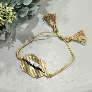 Seed Bead Lips - Mouth -‎ Adjustable Tie & Tassel Bracelet NEW Gold Colored